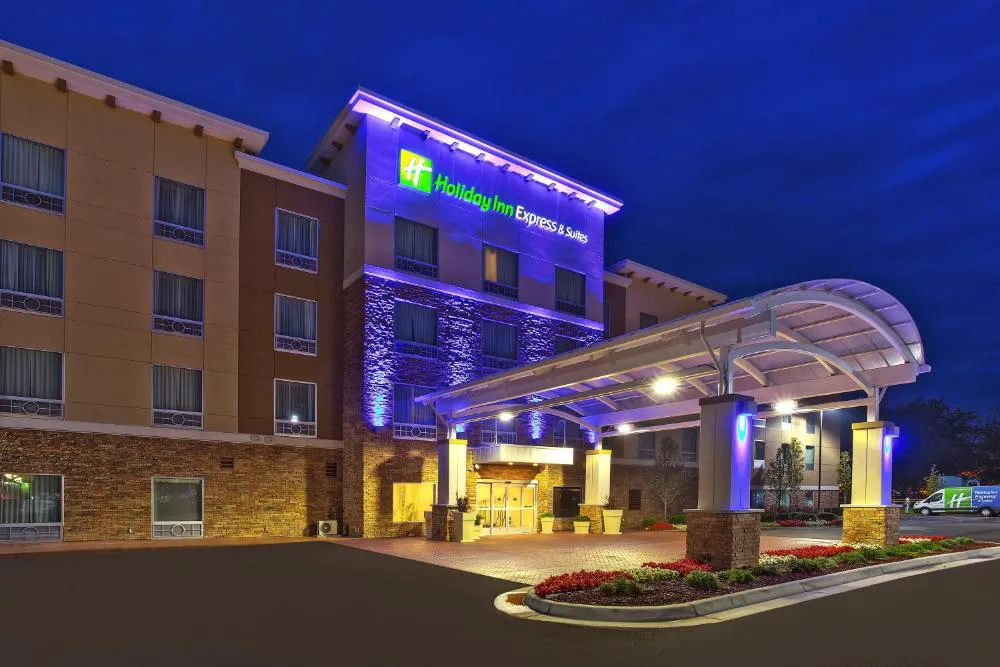 Holiday Inn Express & Suites Ann Arbor West by IHG hotel hero