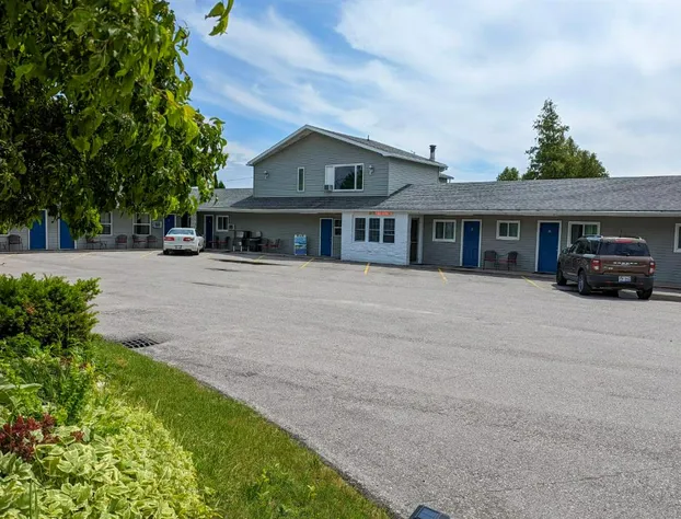 Huron Inn hotel detail image 2