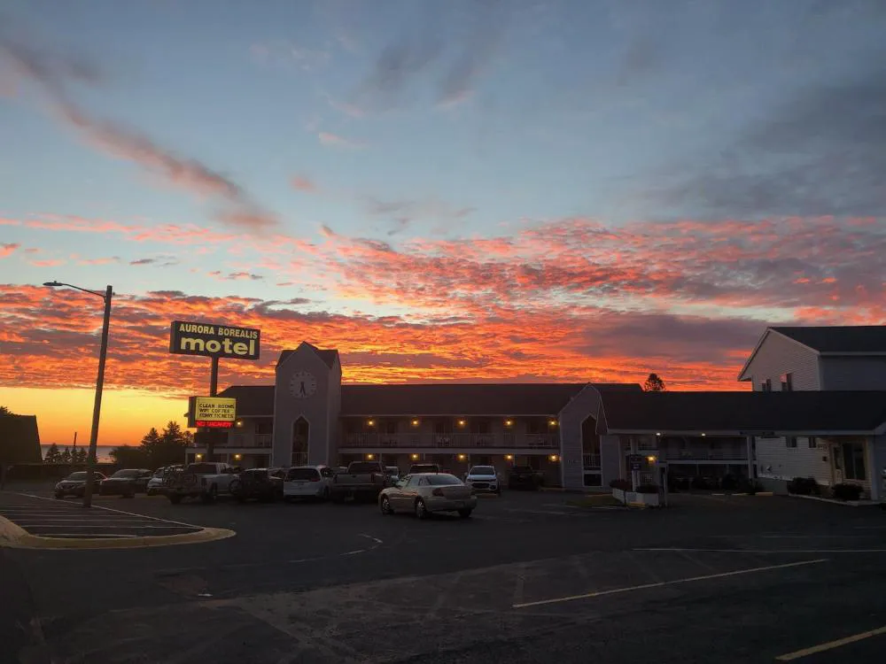 Aurora Borealis Motel hotel hero