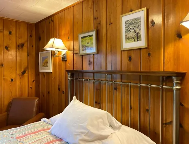 Ludington Blue Spruce Inn hotel detail image 1