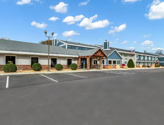 AmericInn by Wyndham St. Peter hotel detail image 1