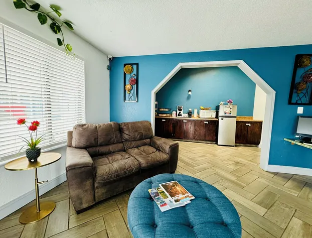 Ozark Inn & Suites hotel detail image 4