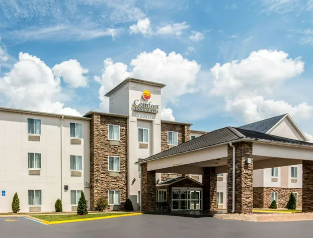 Comfort Inn & Suites - Hannibal hotel detail image 1