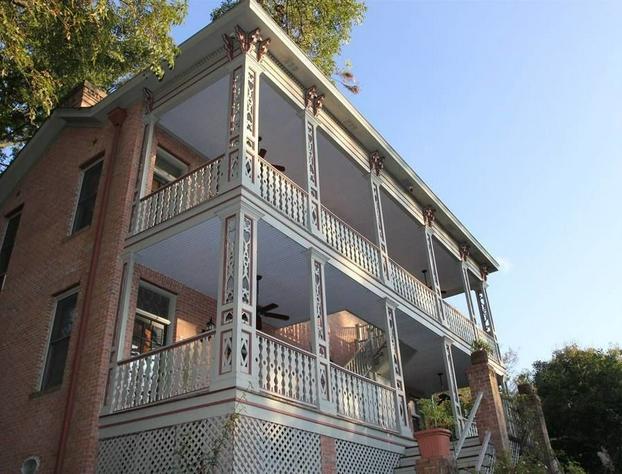 Corners Mansion Inn - A Bed & Breakfast hotel detail image 1