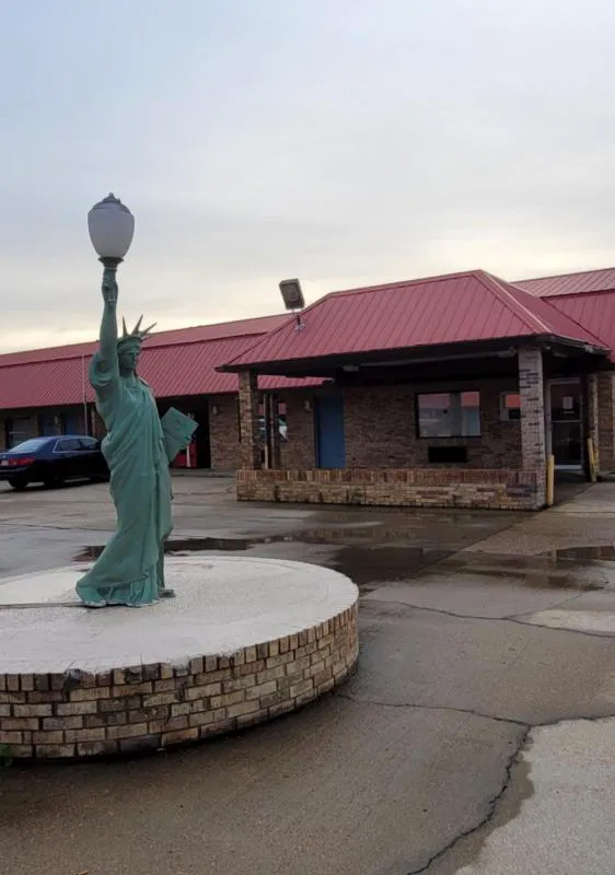 Western Motel hotel hero