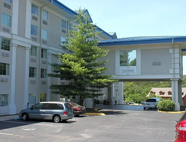 The Colonnade hotel detail image 1