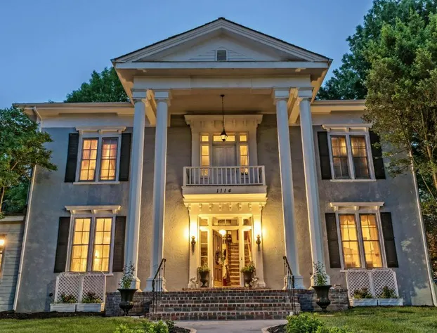 Silver Heart Inn and Cottages hotel detail image 1