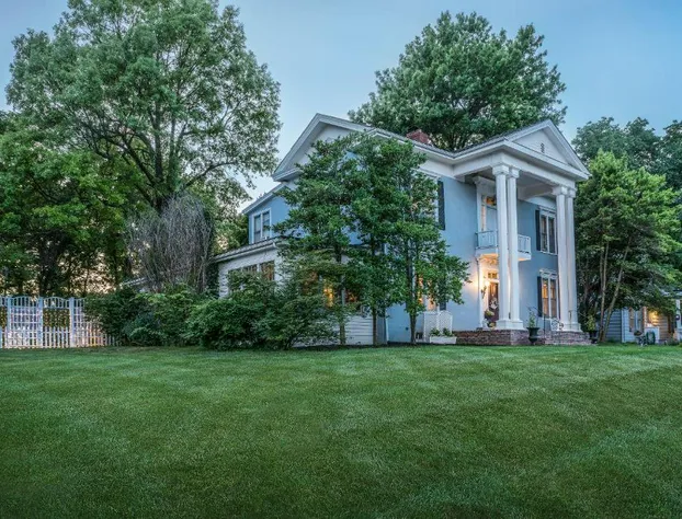 Silver Heart Inn and Cottages hotel detail image 4