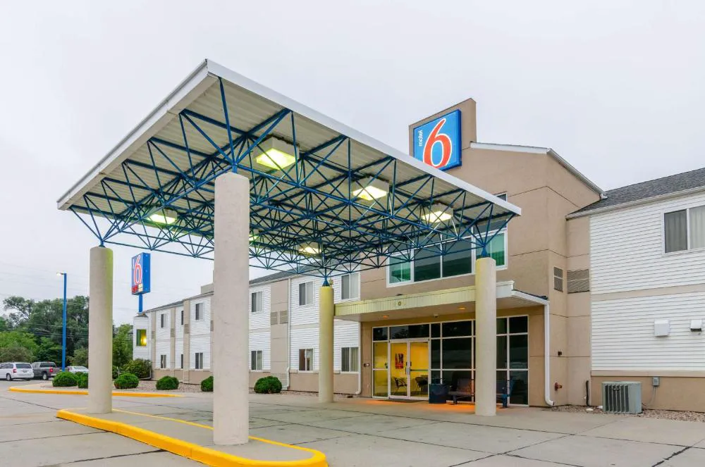 Motel 6 Kearney, NE hotel hero