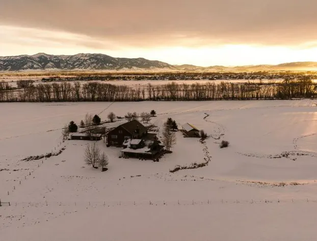 Gallatin River Lodge hotel detail image 3