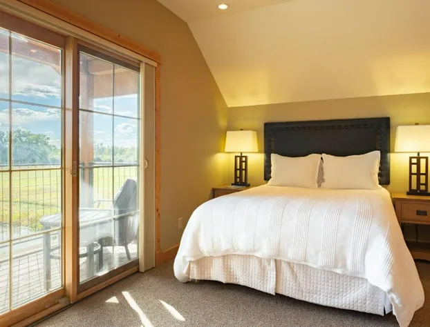 Gallatin River Lodge hotel detail image 4
