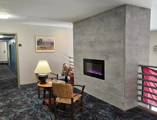 Days Inn and Suites by Wyndham Downtown Missoula-University hotel detail image 4