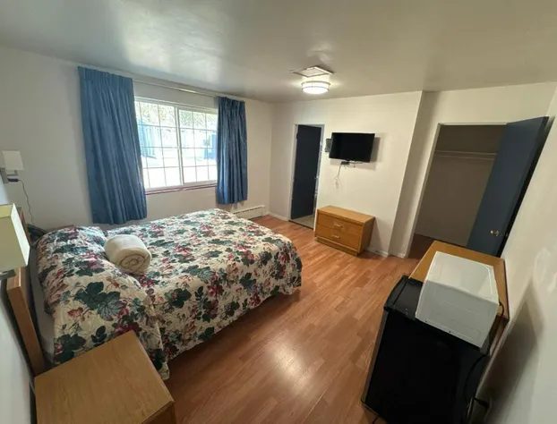 Travelers Motel hotel detail image 3