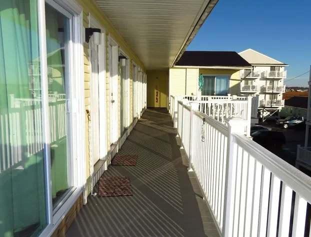 Breakers by the Sea hotel detail image 3