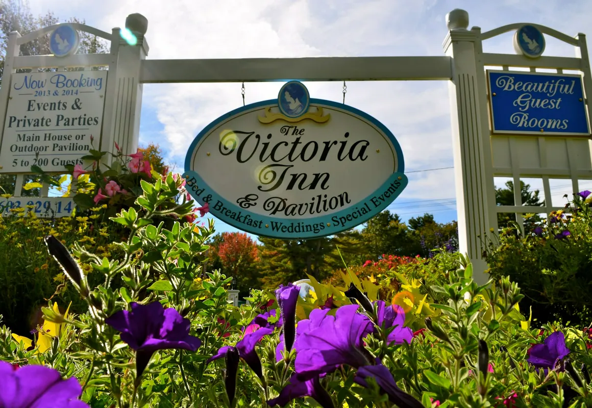 The Victoria Inn hotel hero