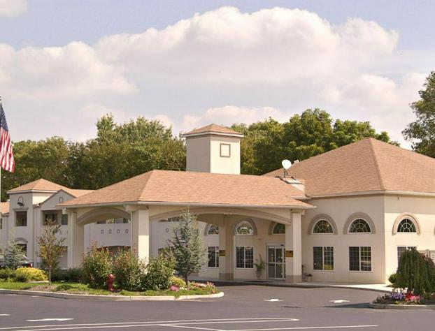Days Inn & Suites by Wyndham Cherry Hill - Philadelphia hotel detail image 1
