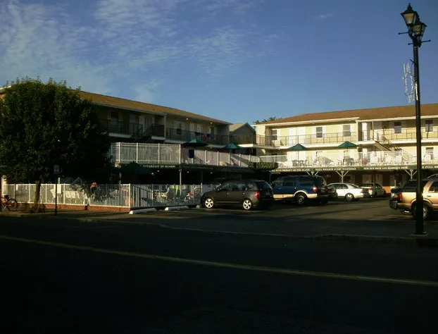 Sunrise Motel hotel detail image 1