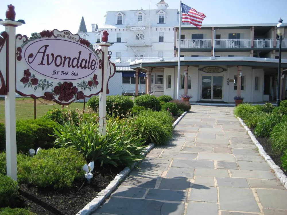 Avondale by the Sea Motel hotel hero