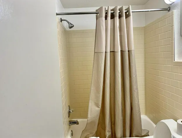 Scottish Inns and Suites - Bordentown hotel detail image 4