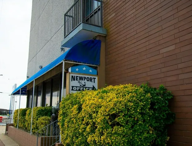 Newport Beach Resort hotel detail image 1