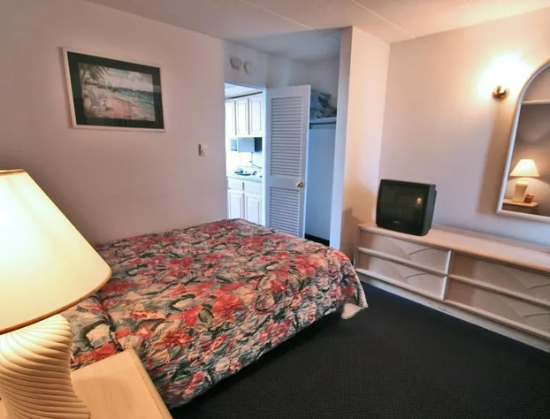 Newport Beach Resort hotel detail image 3