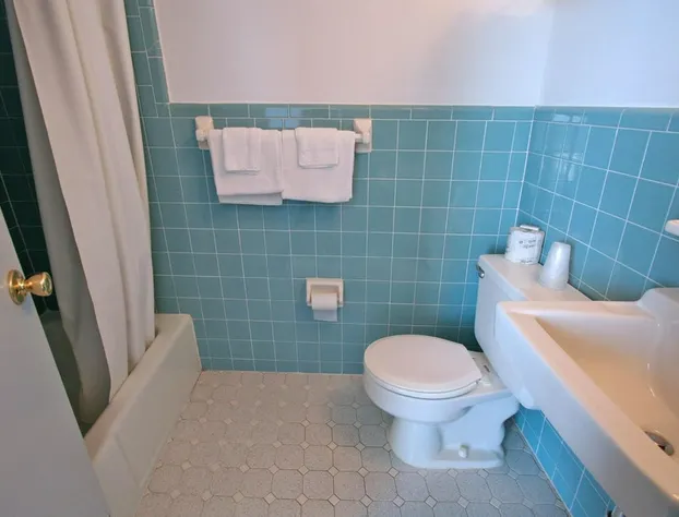 Newport Beach Resort hotel detail image 4