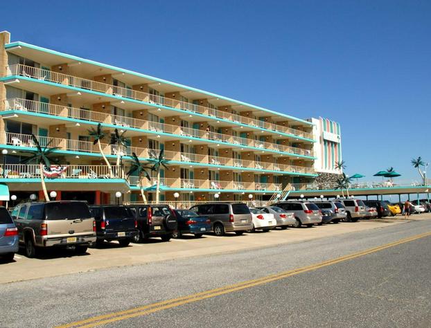 Bristol Plaza Resort Motel hotel detail image 1