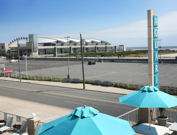 Aquarius Oceanfront Inn hotel detail image 4