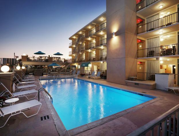 Aquarius Oceanfront Inn hotel detail image 3