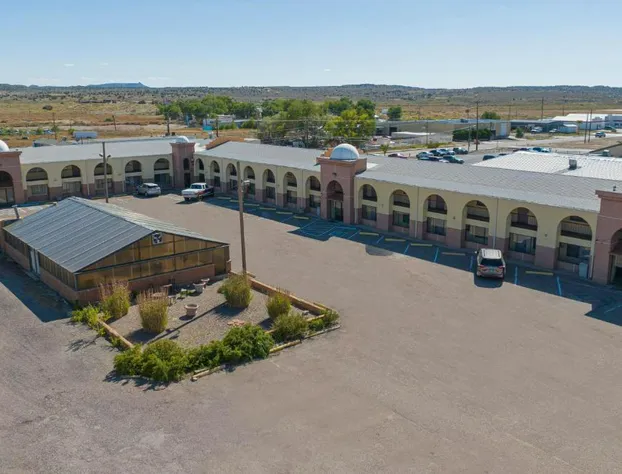 Royal Holiday Motel By Belvilla Gallup I-40 hotel detail image 4