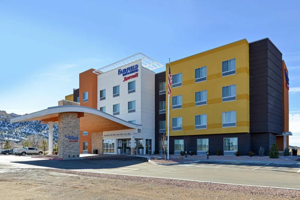 Fairfield Inn & Suites Gallup hotel hero