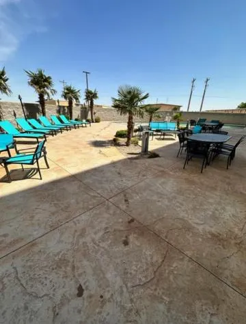 La Quinta Inn & Suites by Wyndham Carlsbad hotel detail image 3