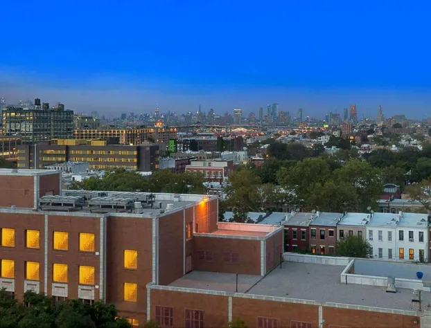 Wyndham Garden Brooklyn Sunset Park hotel detail image 1