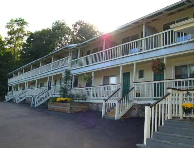 Inn on the Hill hotel detail image 4