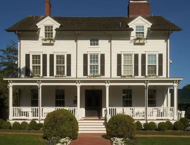 The Hedges Inn hotel detail image 2