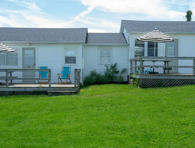 Breakers Montauk hotel detail image 2