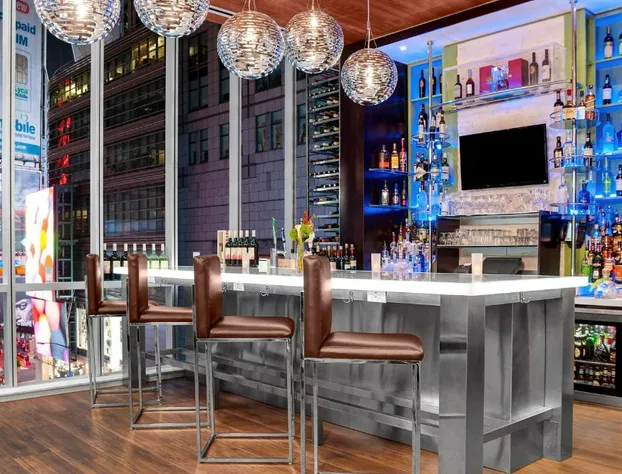 Hilton Garden Inn New York/Times Square Central hotel detail image 3