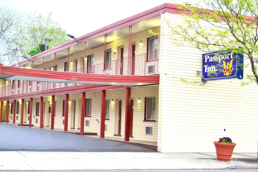 Passport Inn - By The Falls NY hotel hero