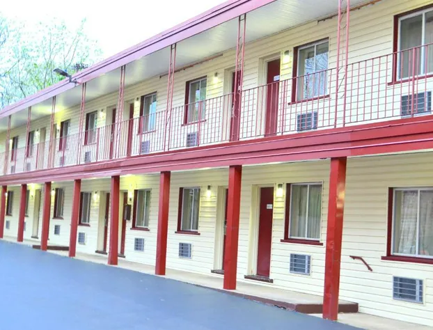 Passport Inn - By The Falls NY hotel detail image 1