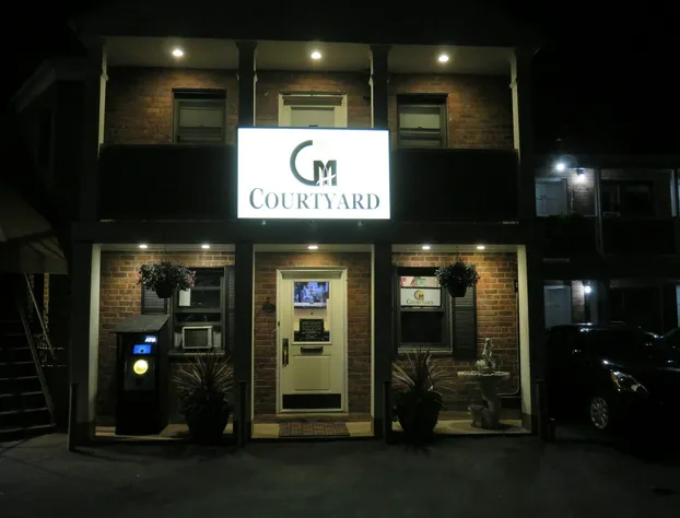 Central Motel Courtyard hotel detail image 4