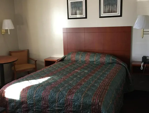 Royal Inn Motel hotel detail image 4