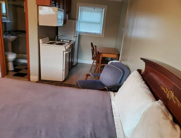 Golden Gate Lodging hotel detail image 4