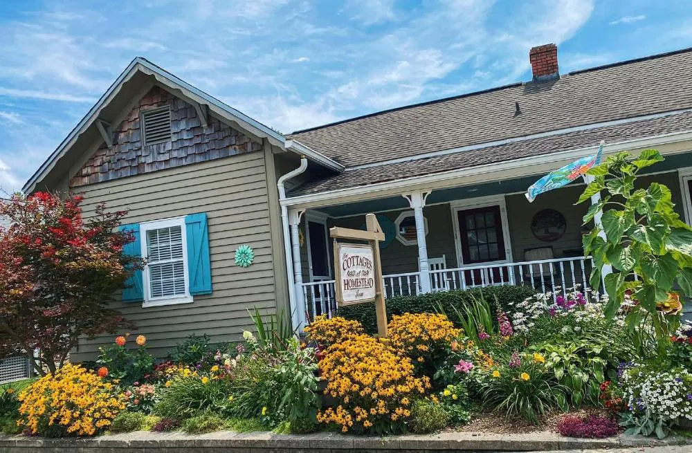 The Homestead Inn hotel hero