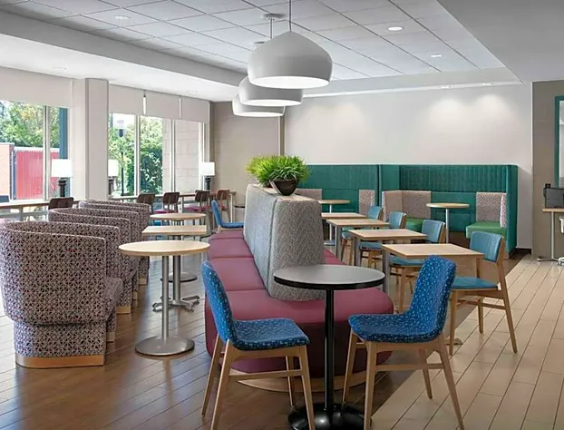 Home2 Suites by Hilton Greensboro Airport, NC hotel detail image 4