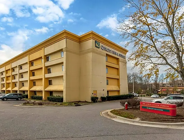 Quality Inn & Suites Raleigh Durham Airport hotel detail image 2