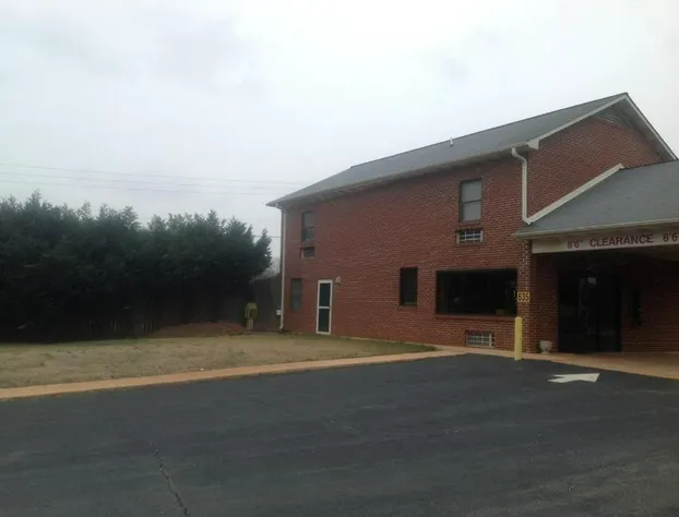 Highway Inn hotel detail image 2