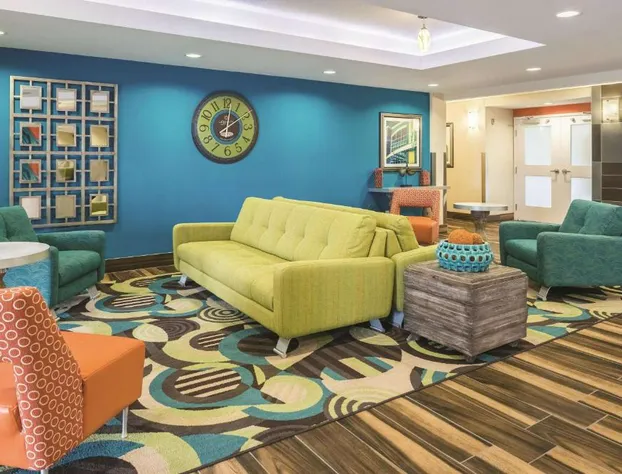 La Quinta Inn & Suites by Wyndham Grand Forks hotel detail image 3