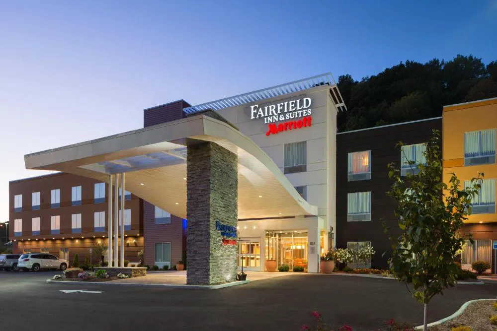 Fairfield Inn & Suites Athens hotel hero