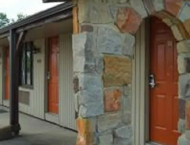 Deer Creek Motel hotel detail image 1