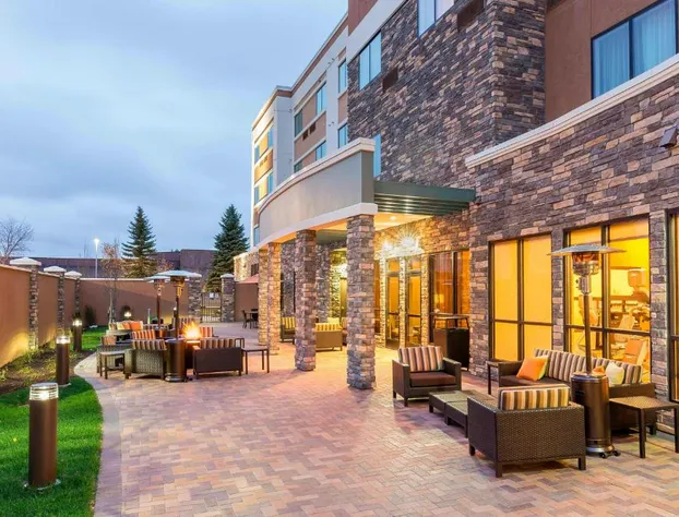 Courtyard by Marriott Bismarck North hotel detail image 2